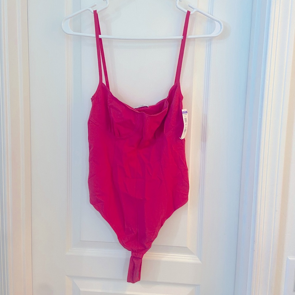 ***NWT Lewit pink bodysuit***
